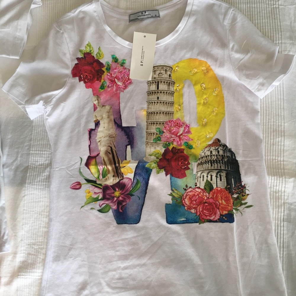 Something Pretty Collection Sequin Graphic White Shirt Size Small